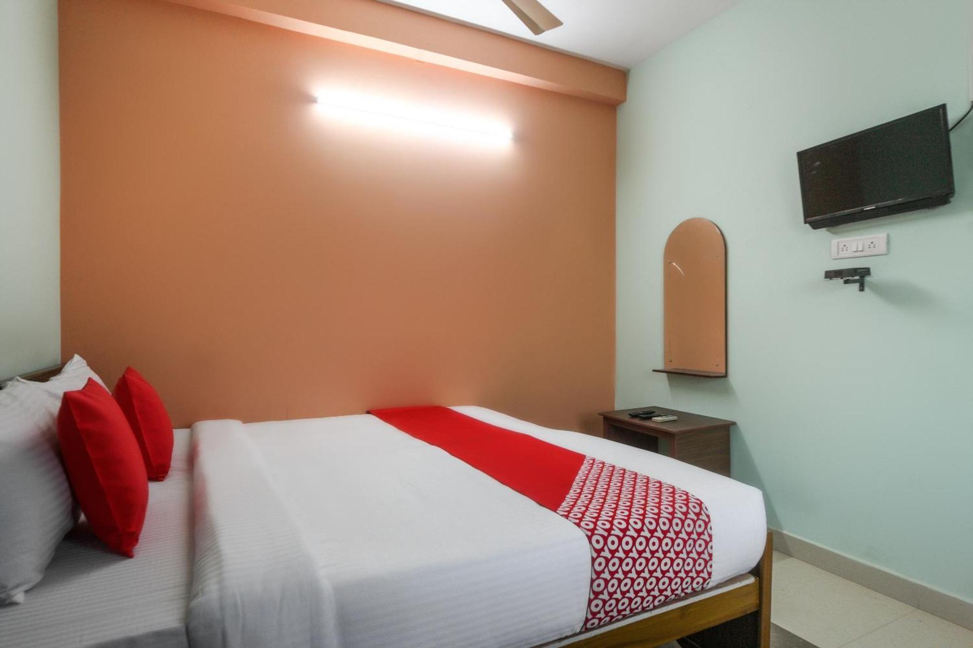 Oyo Modern Guest House Csennai Kültér fotó