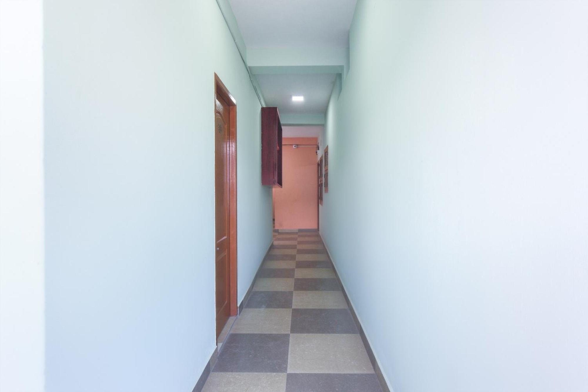 Oyo Modern Guest House Csennai Kültér fotó