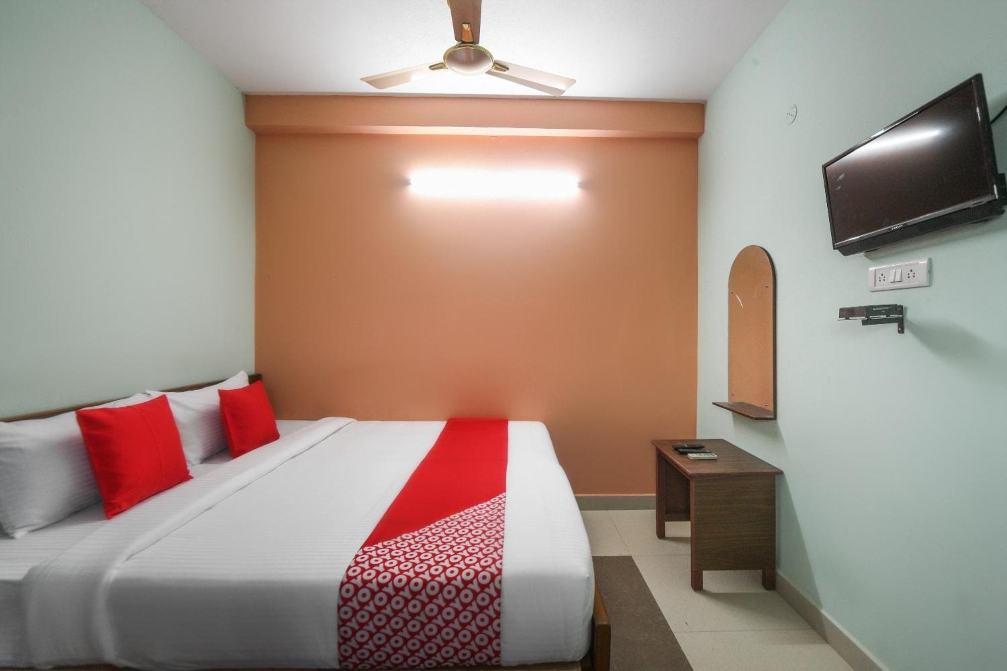 Oyo Modern Guest House Csennai Kültér fotó
