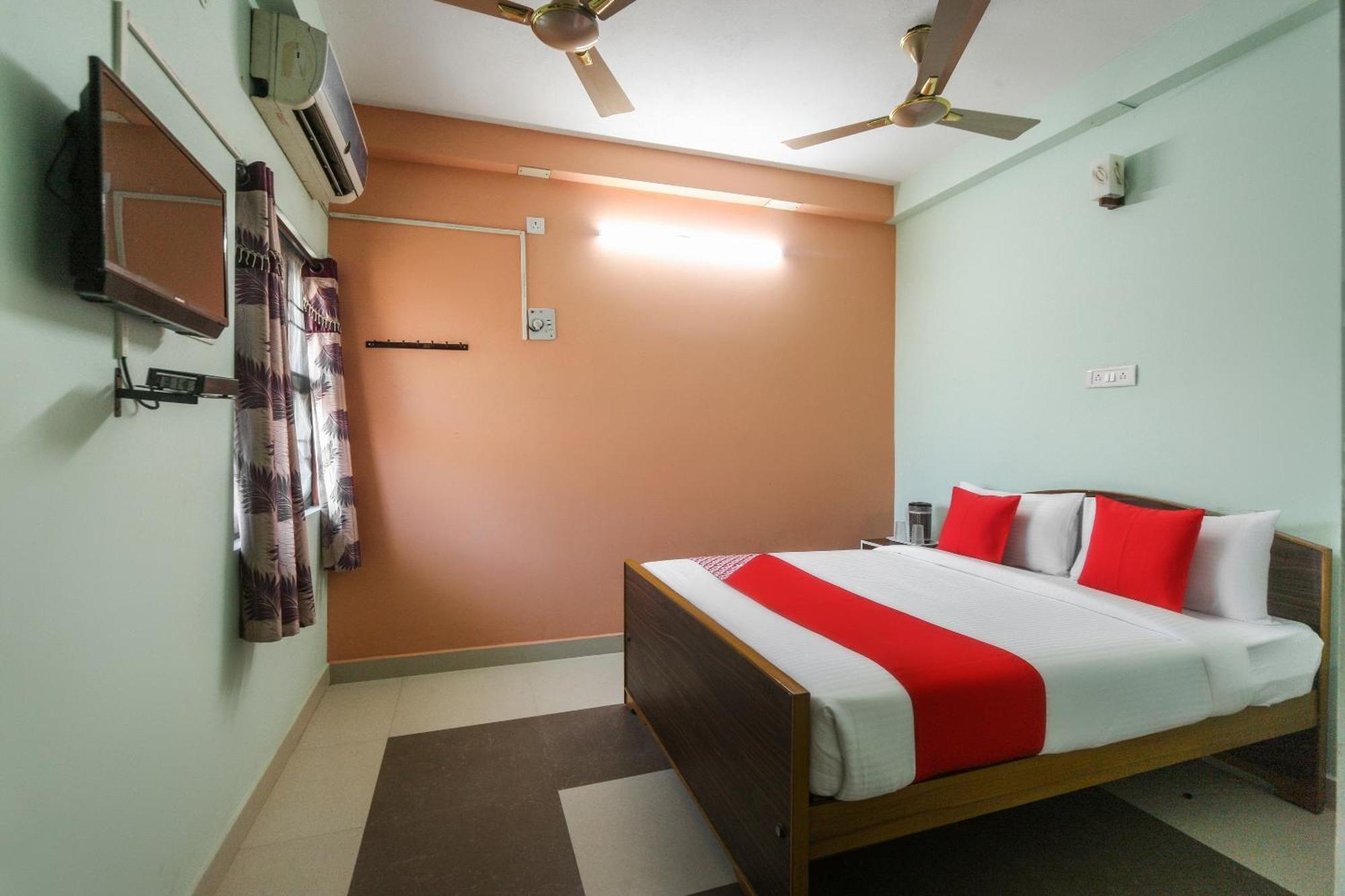 Oyo Modern Guest House Csennai Kültér fotó